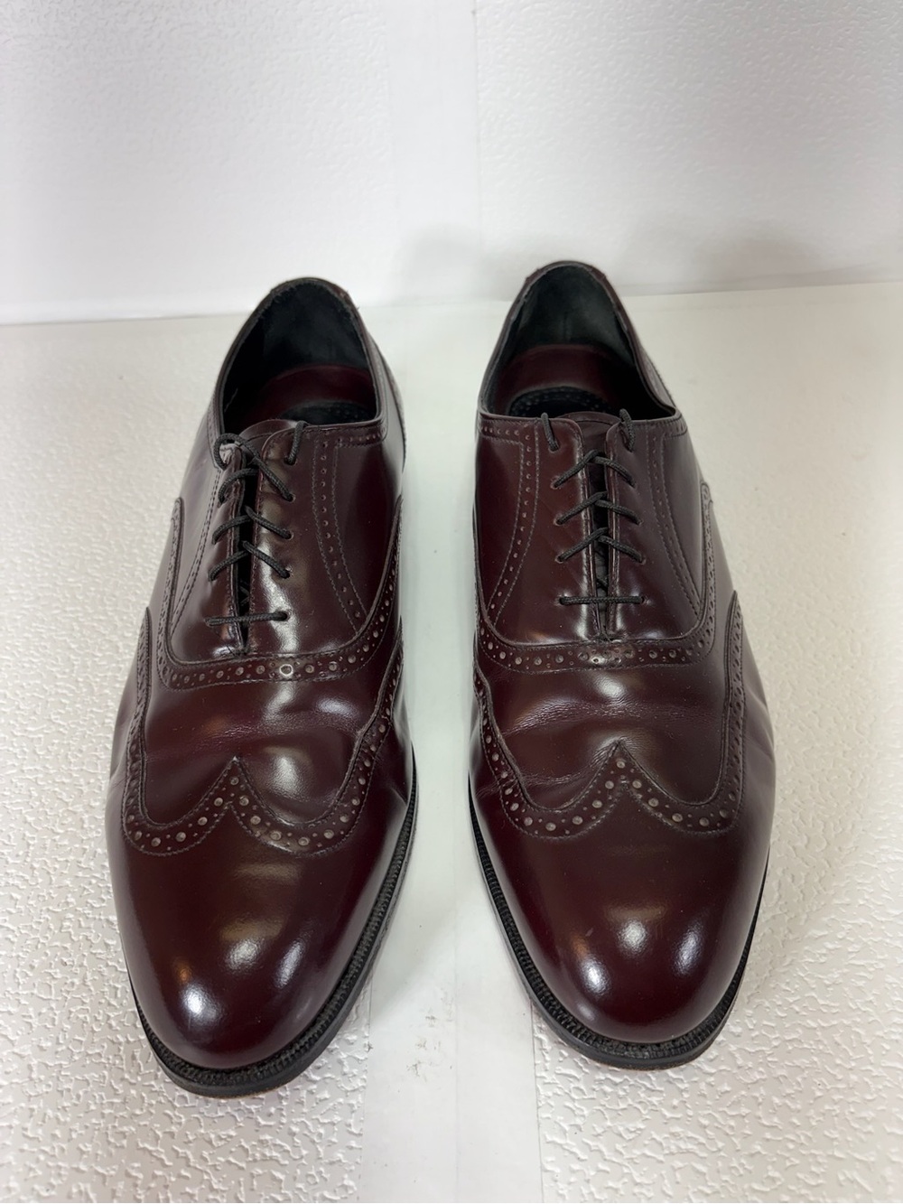 Florsheim Men's Burgundy Wingtip Oxfords s300